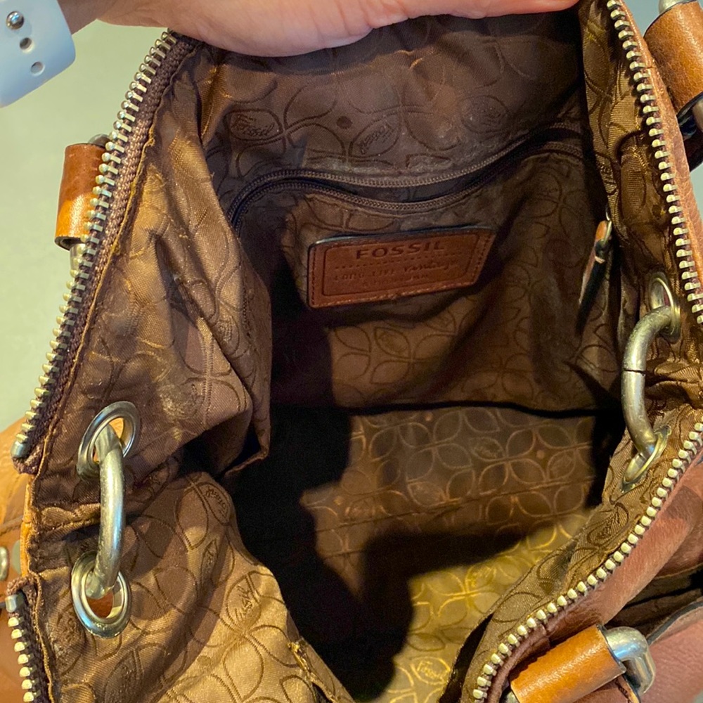 Fossil Brown Leather Tote with Key Charm - Picture 3 of 5